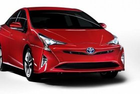 Las Vegase (JAV) „Toyota“ gamintojas pristatė naujos, jau ketvirtosios kartos hibridinį automobilį „Toyota Prius“