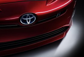 Las Vegase (JAV) „Toyota“ gamintojas pristatė naujos, jau ketvirtosios kartos hibridinį automobilį „Toyota Prius“