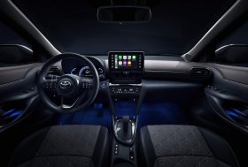 Pradėta prekyba visiškai nauju kompaktišku SUV – „Toyota Yaris Cross Hybrid“