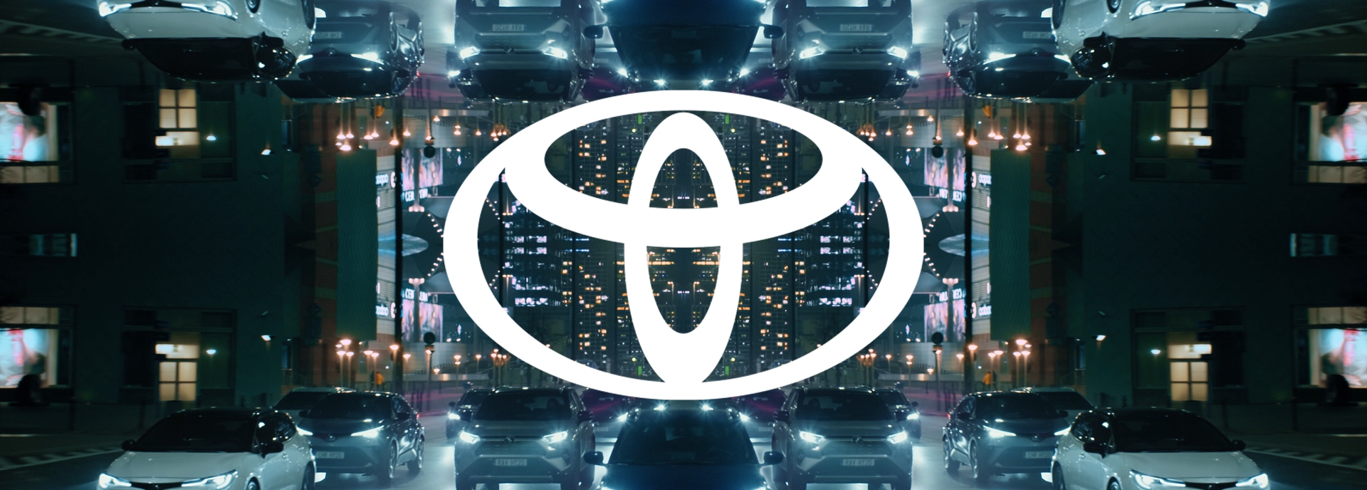 „Toyota“ pristato naują prekės ženklo dizainą 