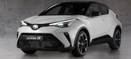 „Toyota“ pristatė sportiškiausią C-HR krosoverio versiją „GR Sport“