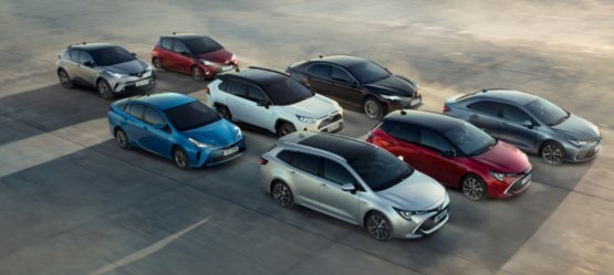 Svarbi „Toyota“ sukaktis – parduota jau 15 milijonų hibridinių automobilių