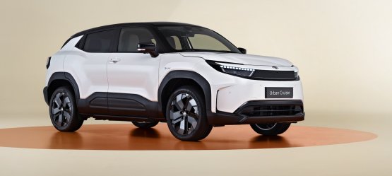 „Toyota“ pristatė visiškai naują elektromobilį